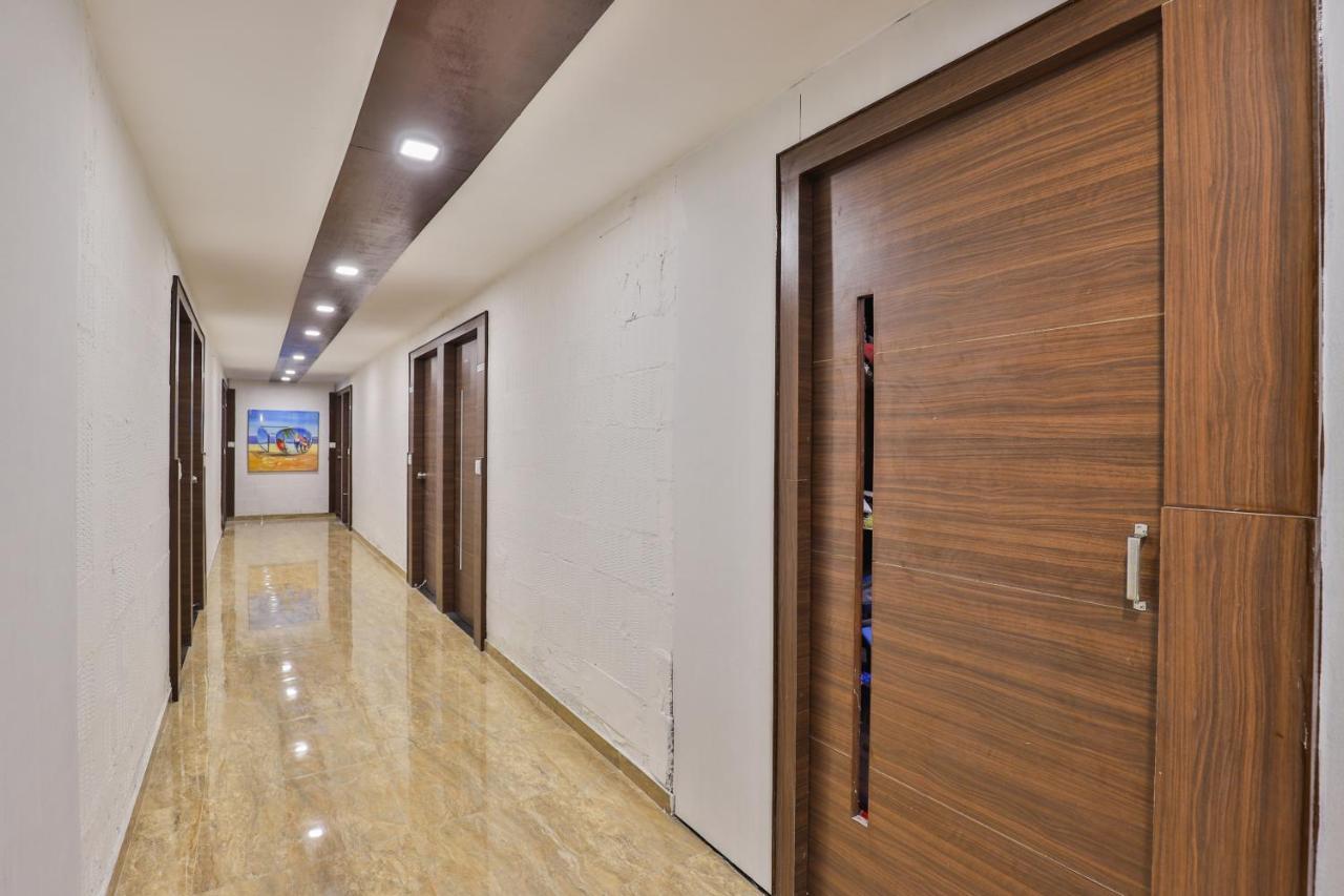 Oscar Dormitory Ahmedabad Exterior photo