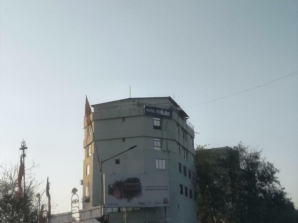 Oscar Dormitory Ahmedabad Exterior photo